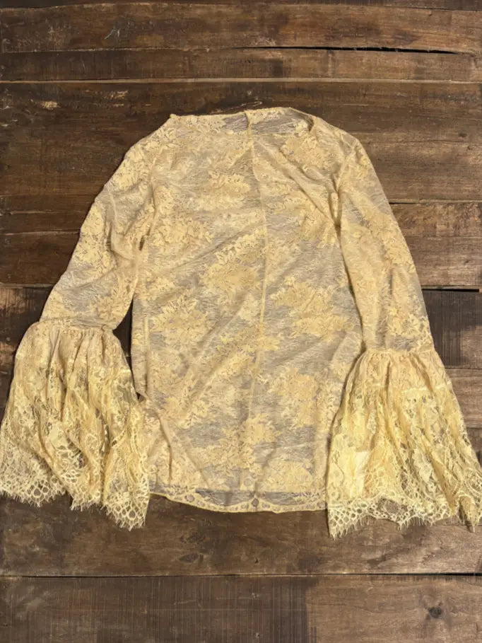 Garden Tea Lace Top bell sleeve