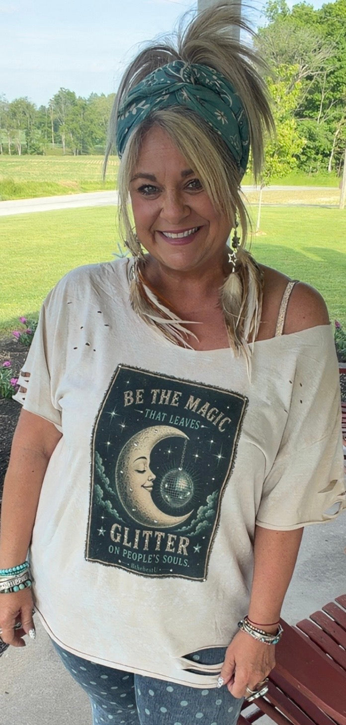 Bthebestu Tee - Glitter Moon