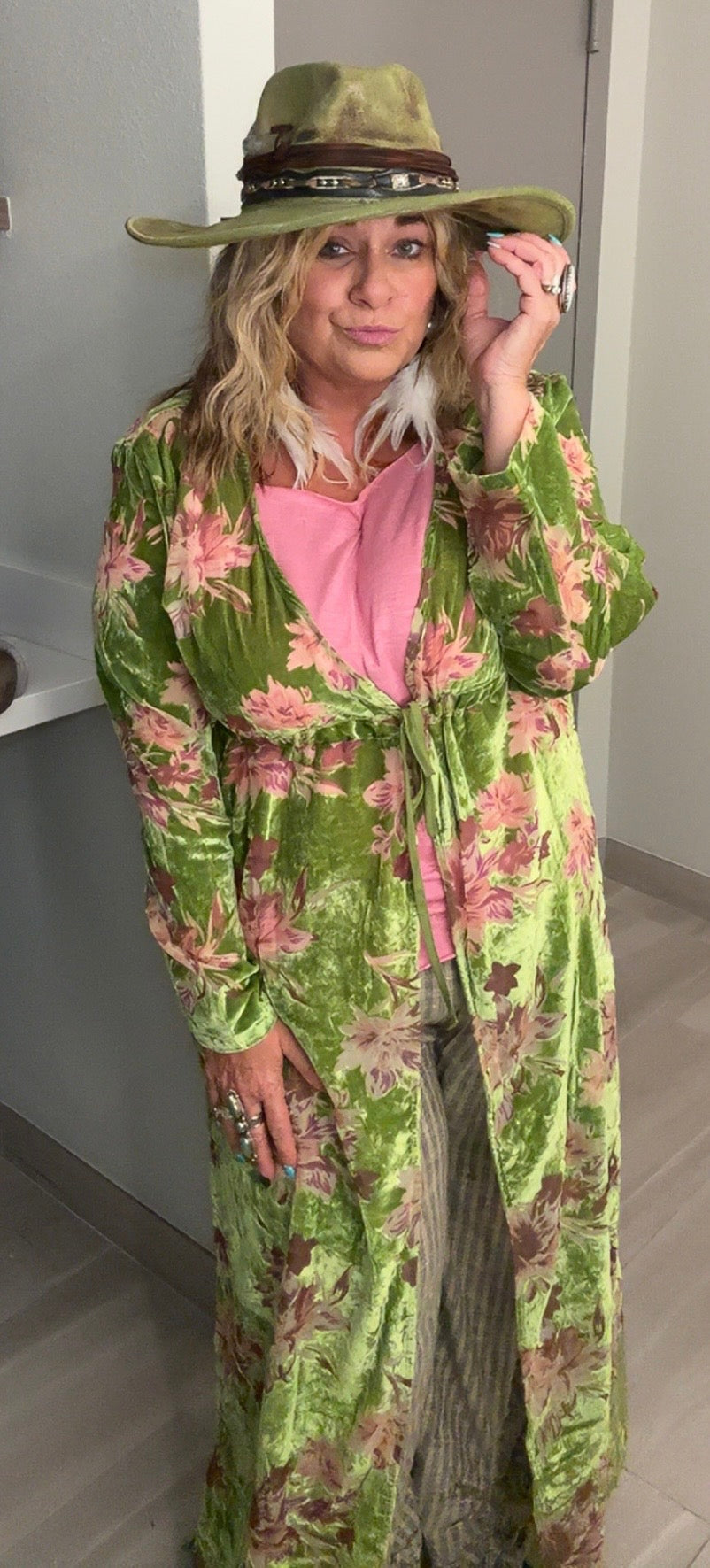 Elegant Burn Out Velvet Duster