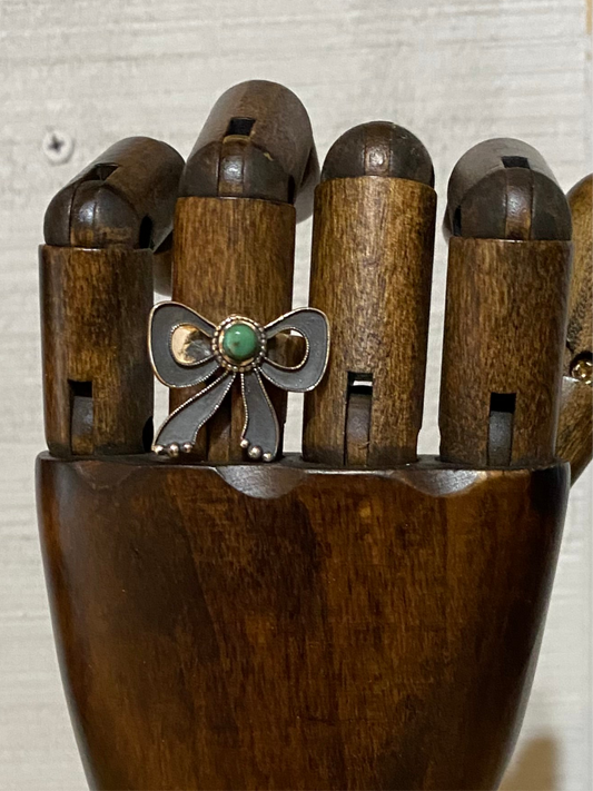 Untamed Spirit Classic Bow Ring