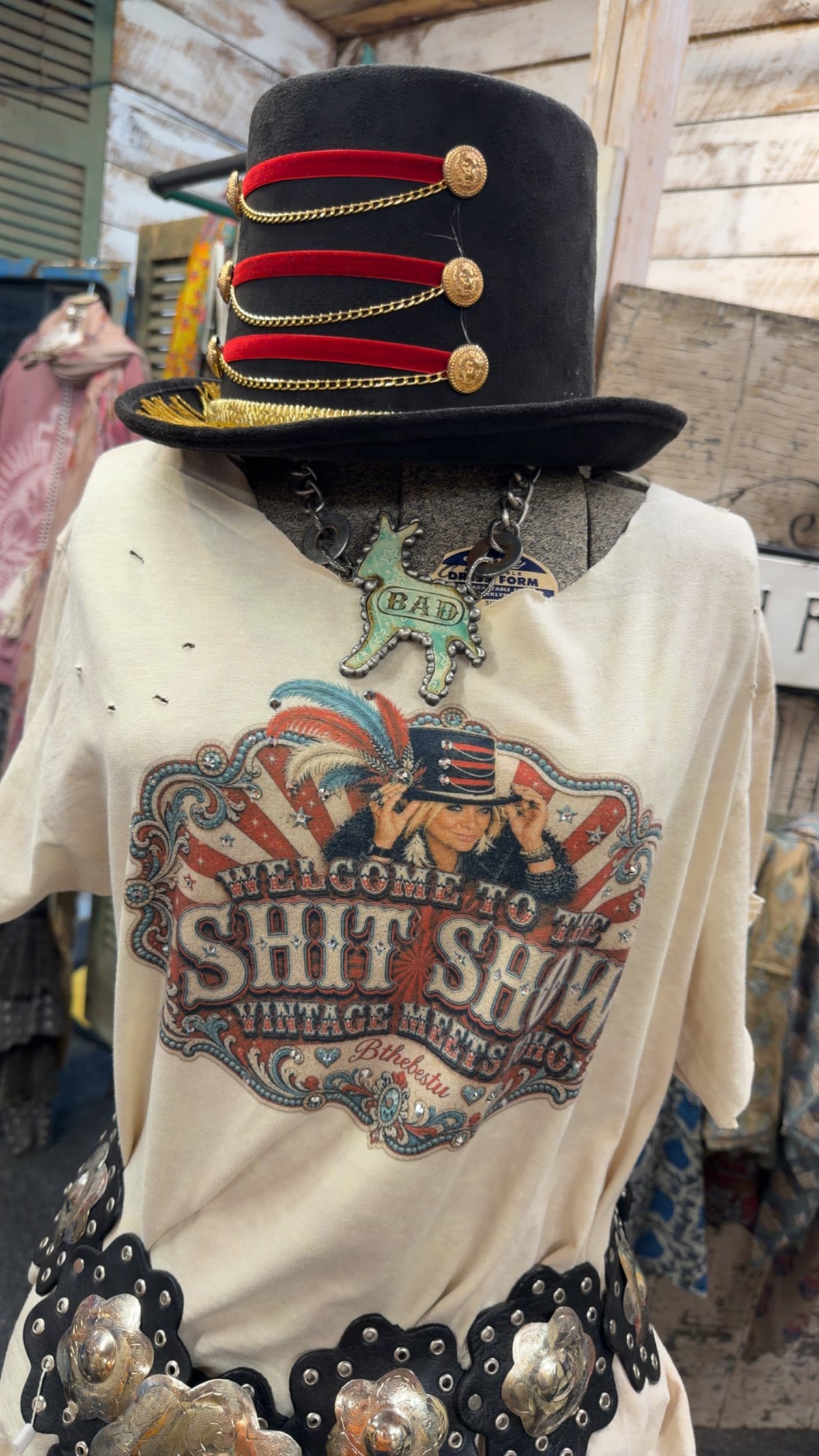 Bthebestu Tee - Sh*t Show Tee (KIM)