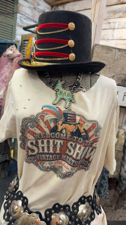 Bthebestu Tee - Sh*t Show Tee (KIM)