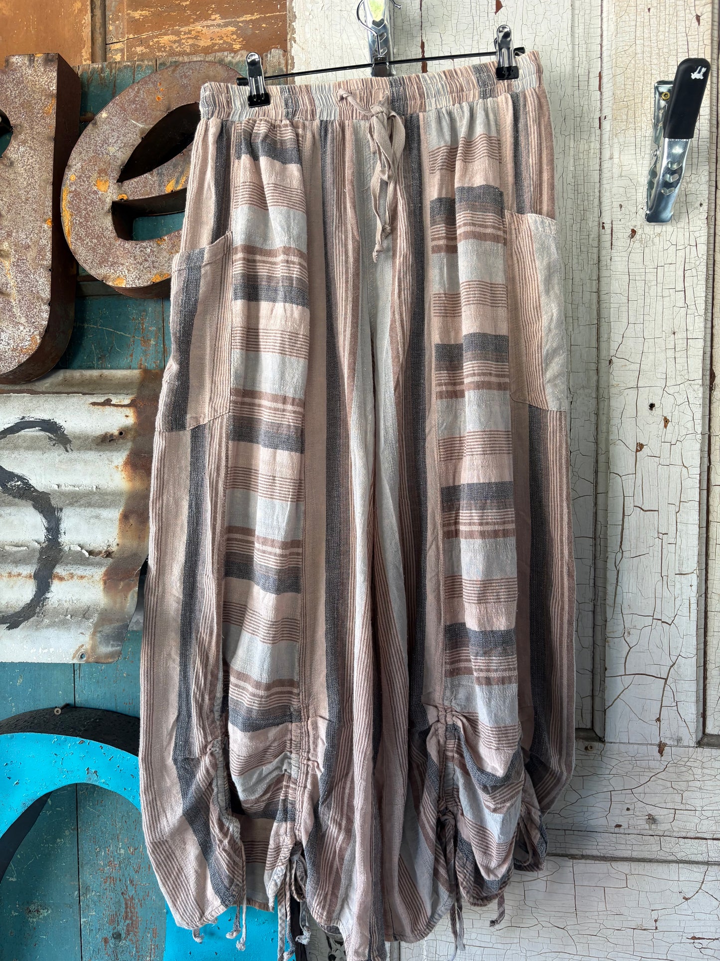 Ruched Loose Fit Pants