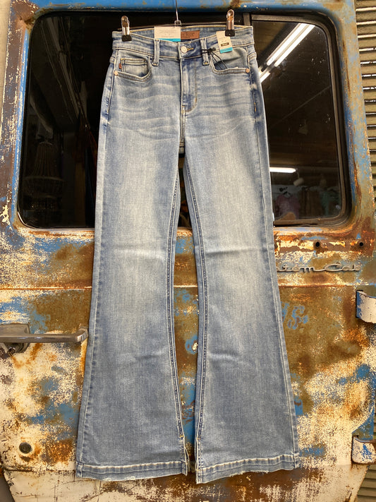 Judy Blue - Mid- Rise Flare