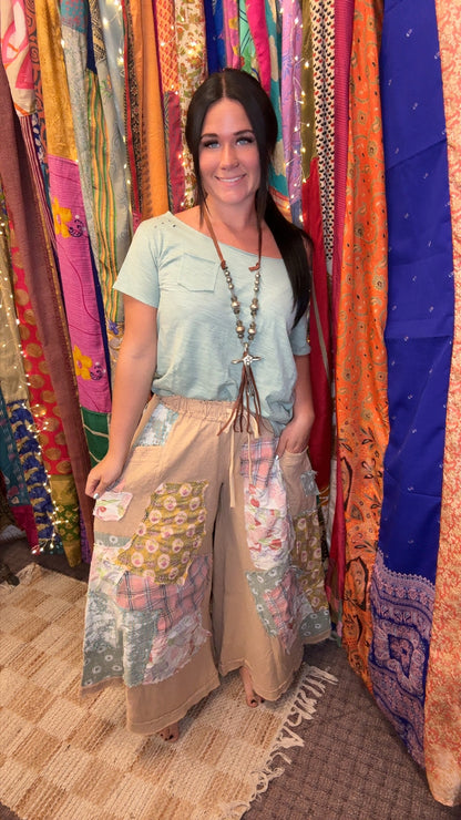 Kindred Threads Wide Leg Pants