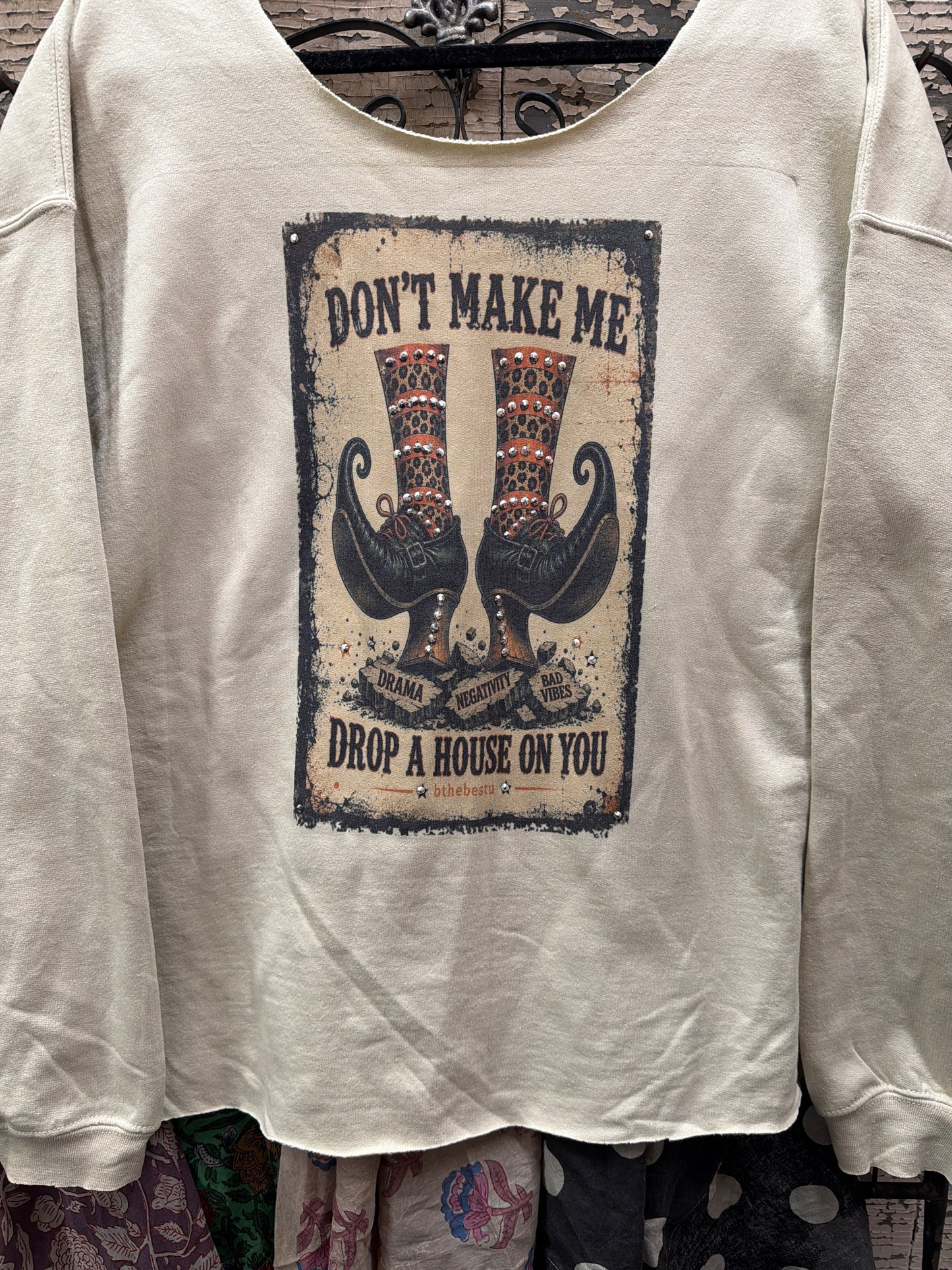BthebestU  Sweatshirt - Drop A House