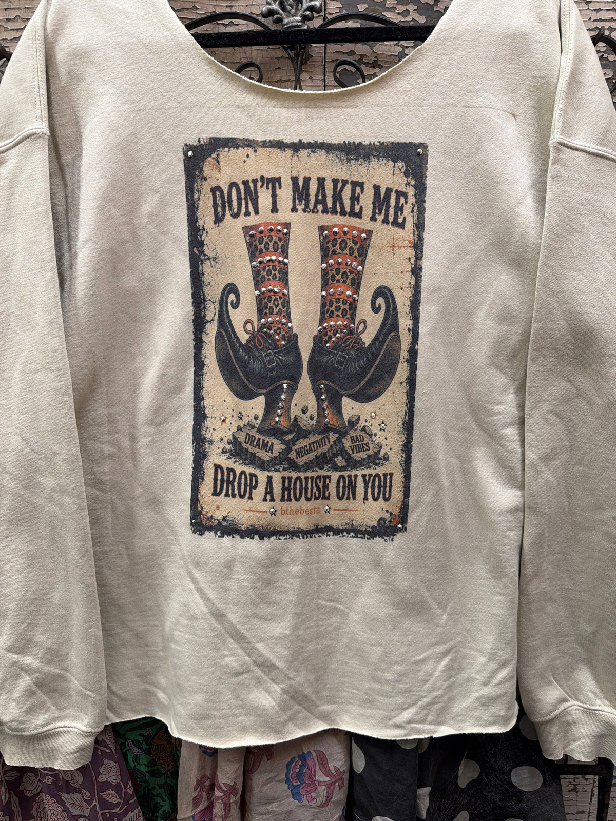 BthebestU  Sweatshirt - Drop A House