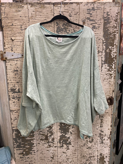 The Be Free Top