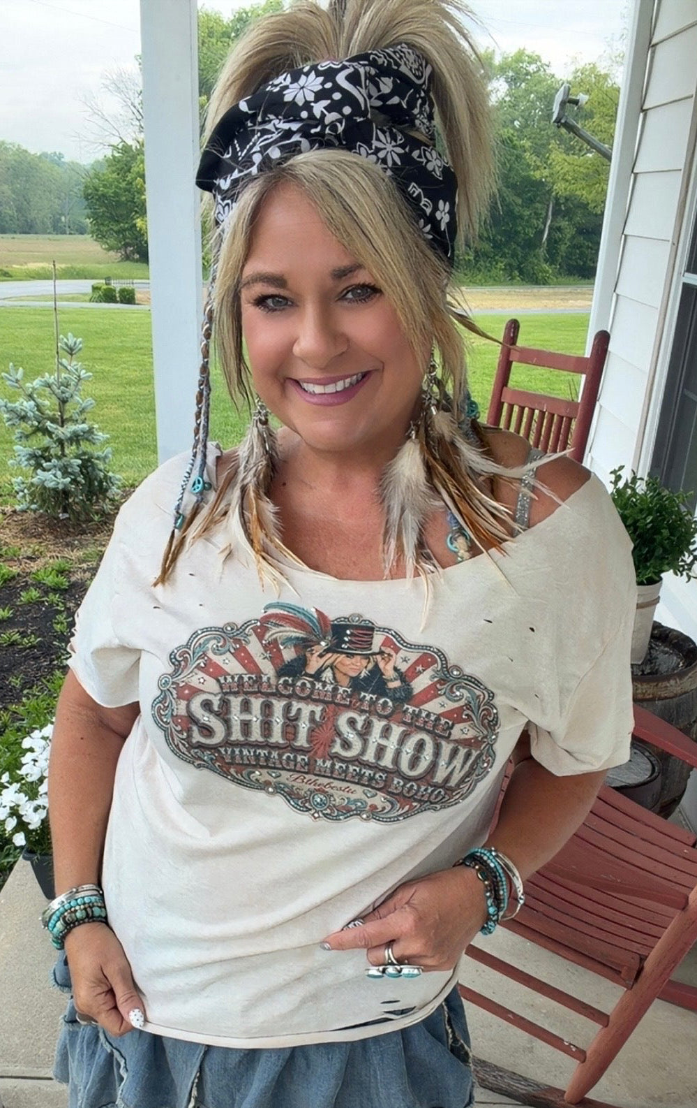 Bthebestu Tee - Sh*t Show Tee (KIM)