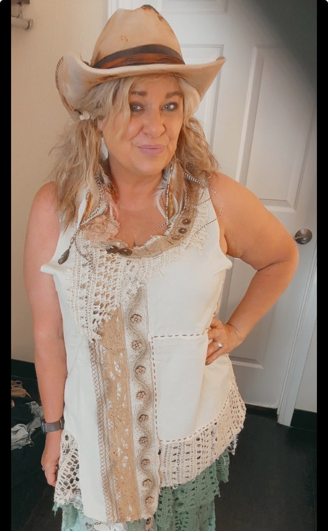 Lace and Button Sleeveless Top