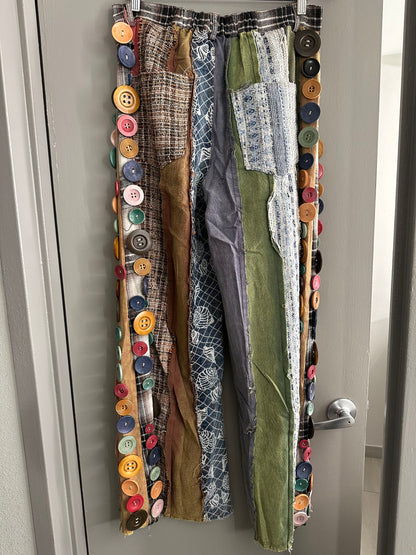 Button Jeans
