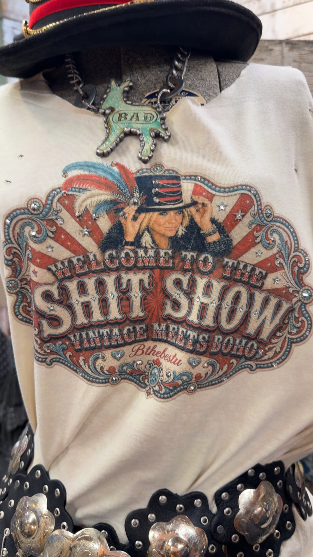 Bthebestu Tee - Sh*t Show Tee (KIM)