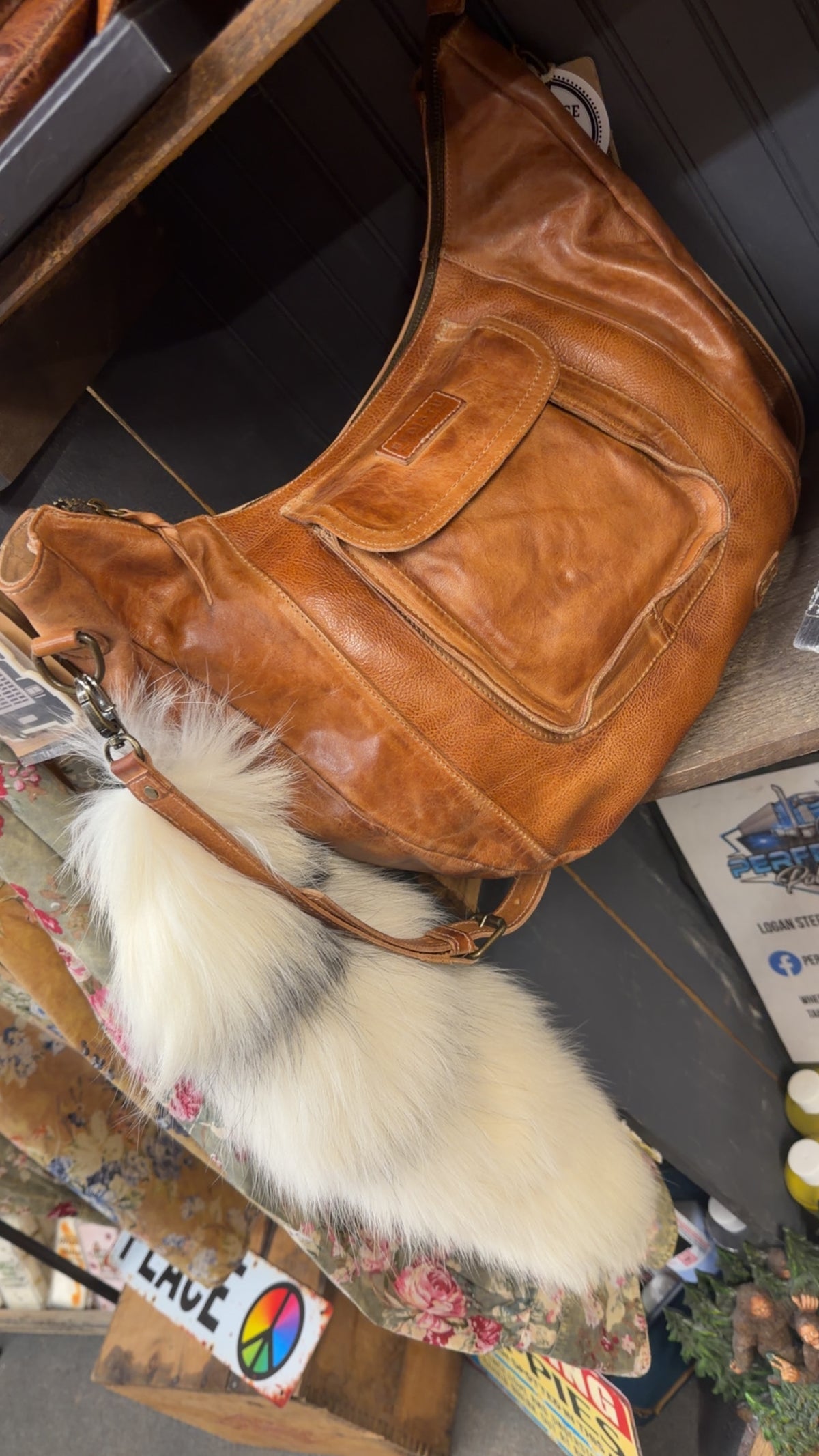 Arctic Marble Fox Tail Clip