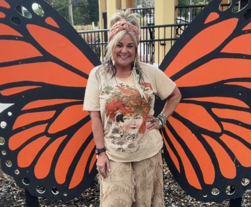 Moon Dance Tee - Meadow Looks