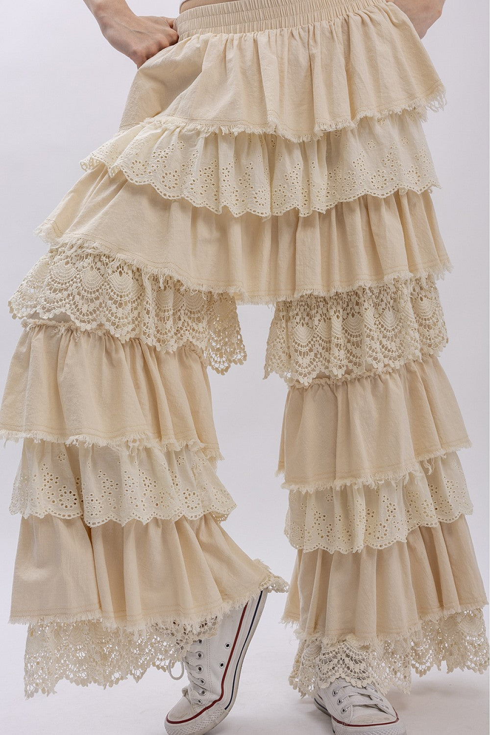 LACE MIX TIERED RUFFLE PANTS