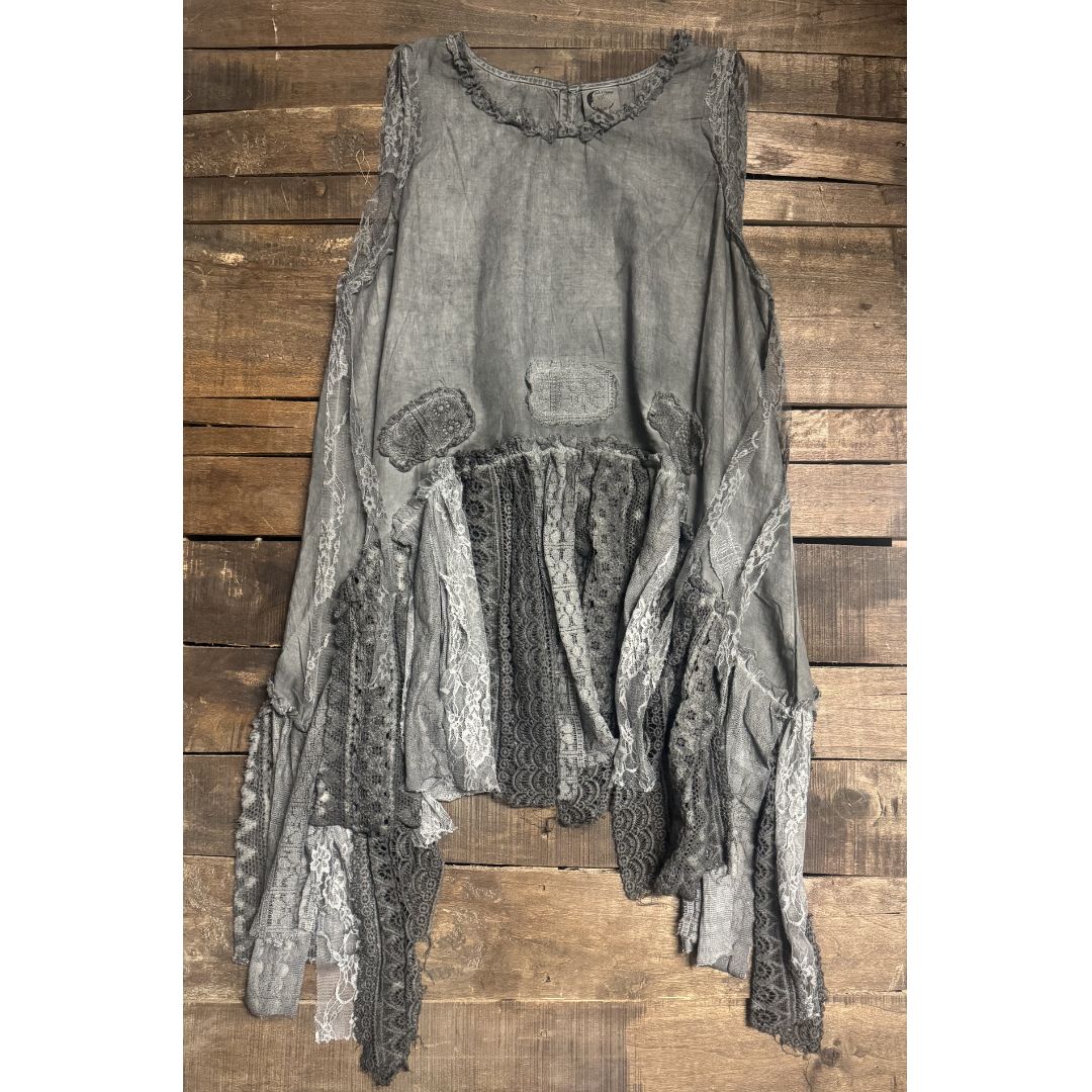 Move with the Wind Tank
